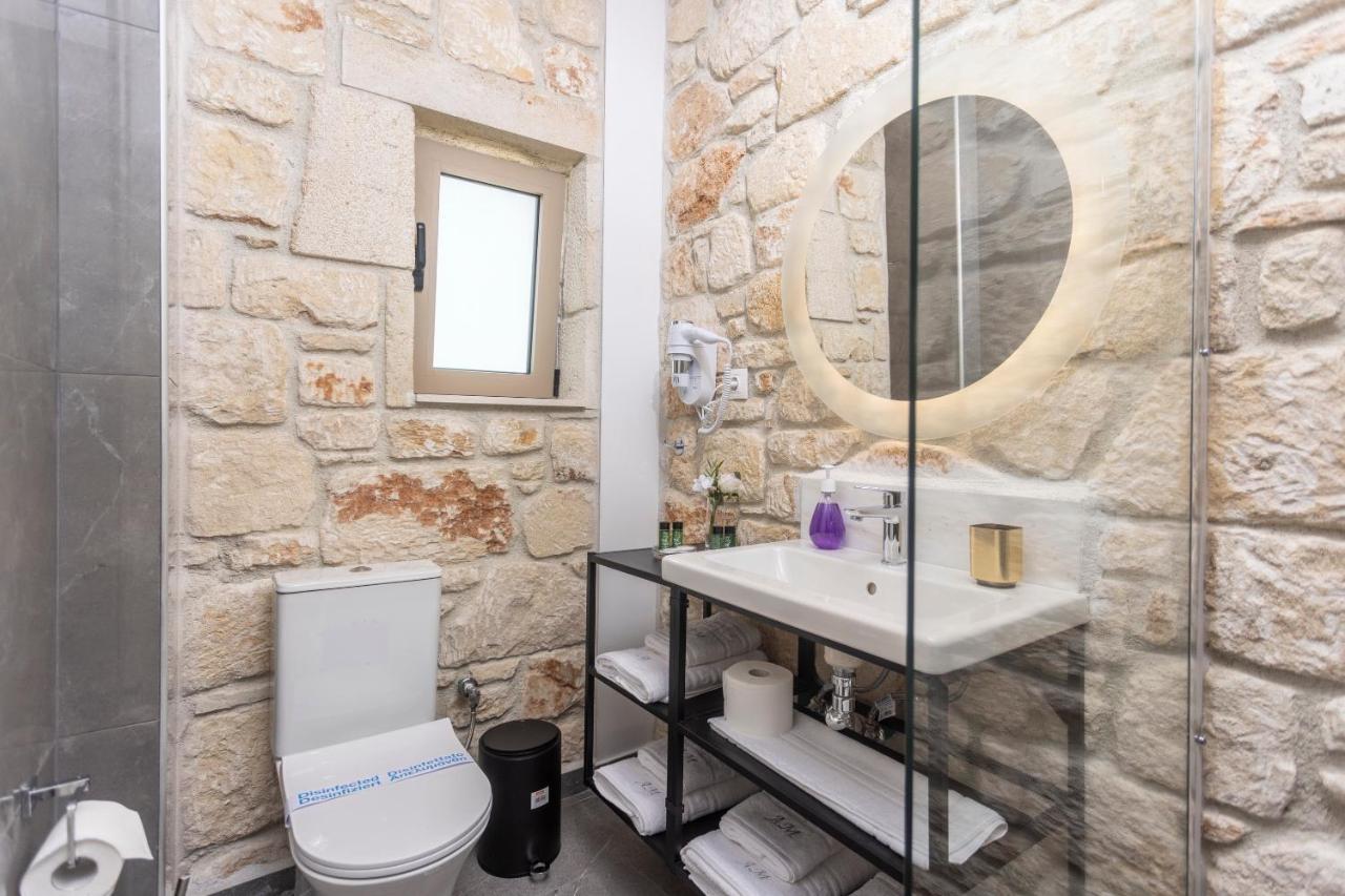 Anna Mare Luxury Apartments Afytos Bagian luar foto