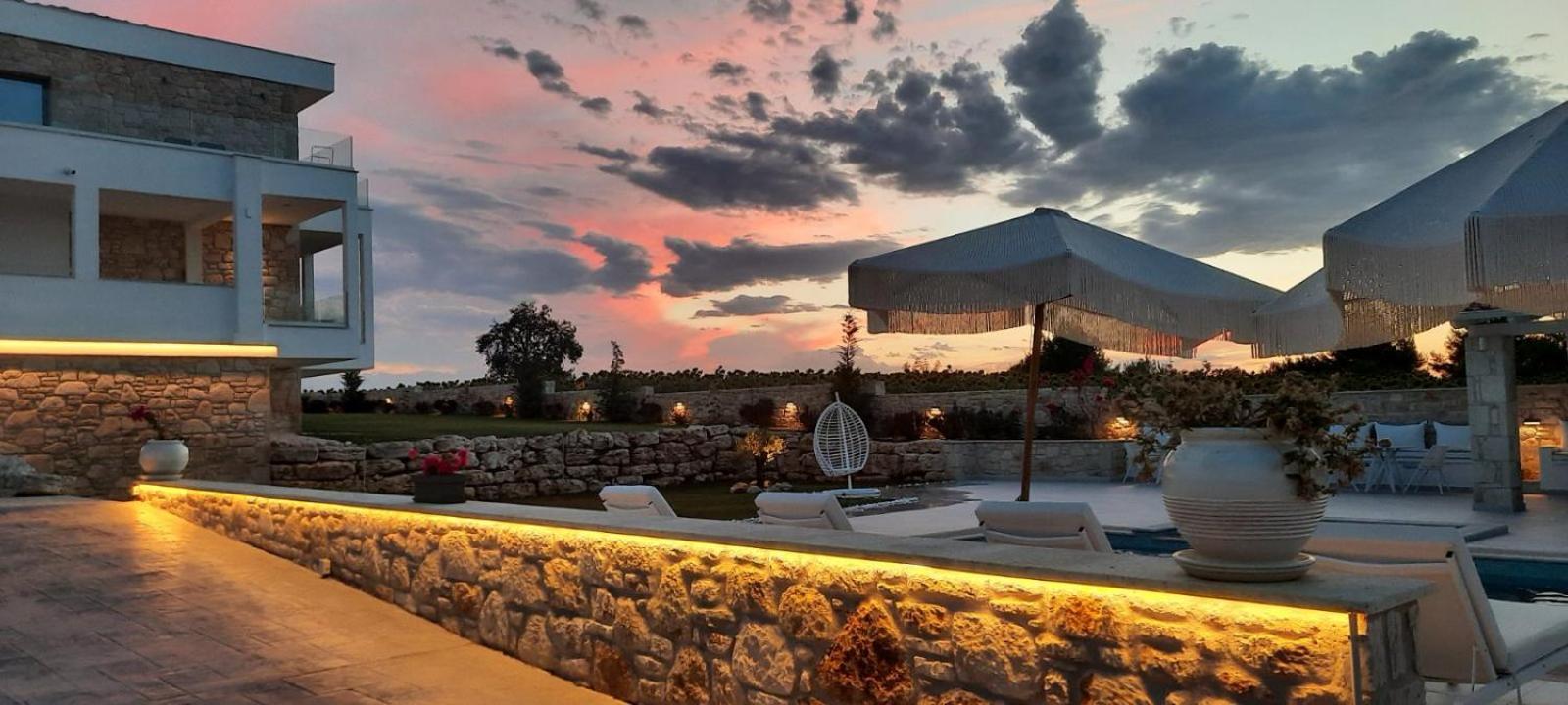 Anna Mare Luxury Apartments Afytos Bagian luar foto